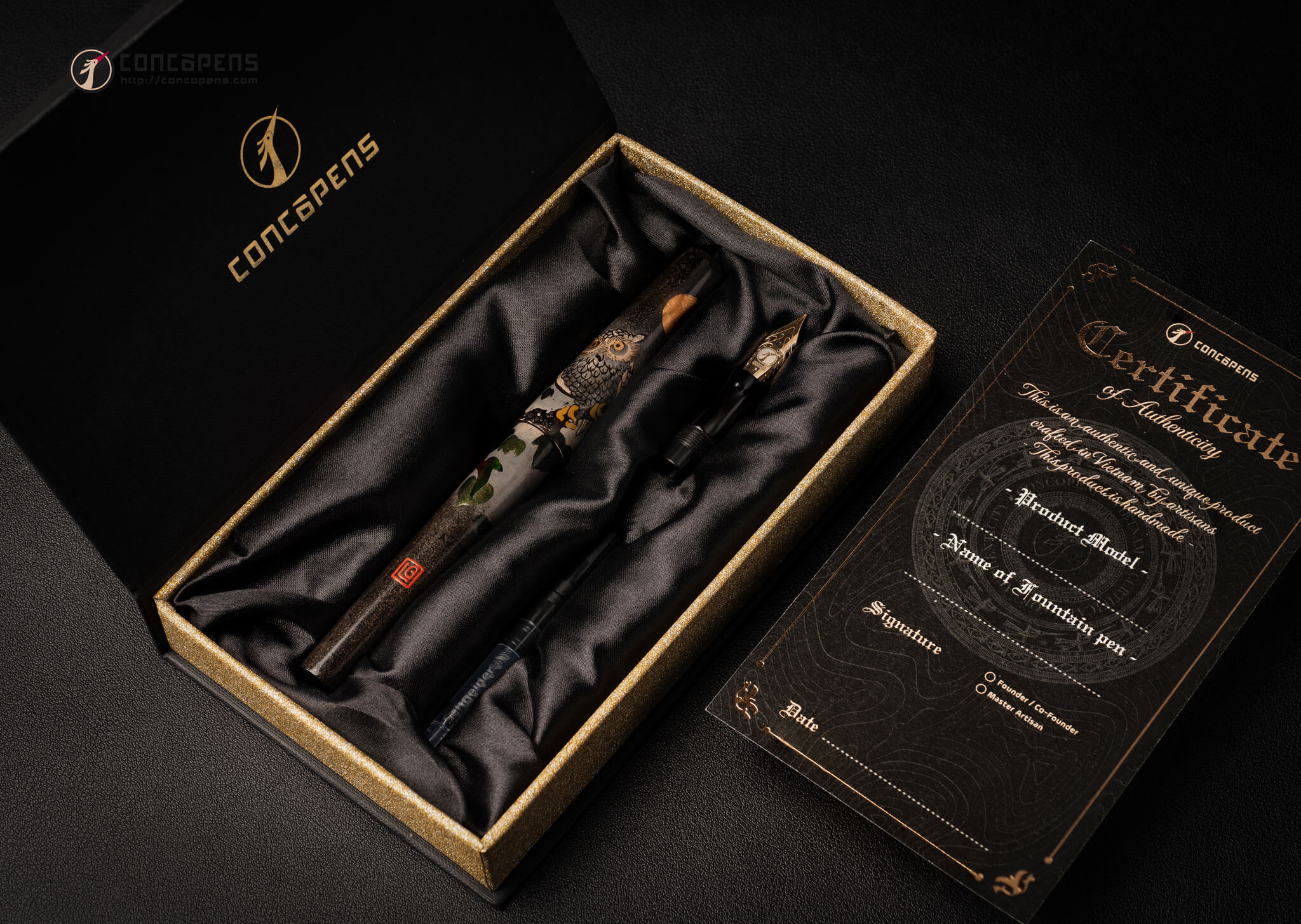 A premium gift that embodies artistic excellence and rich traditional culture.