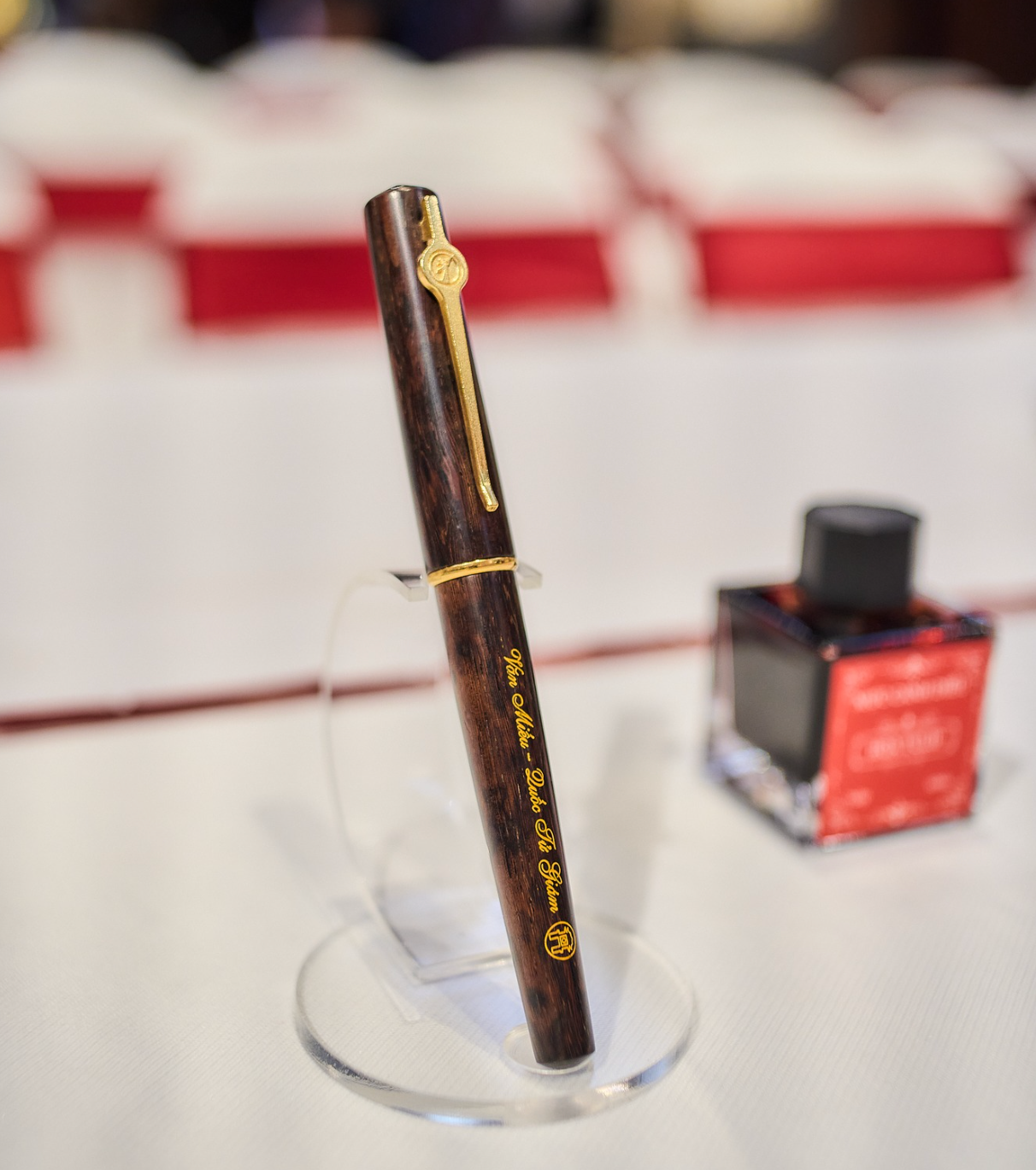 A meaningful business gift is one that can be customized to convey different messages in various ways.